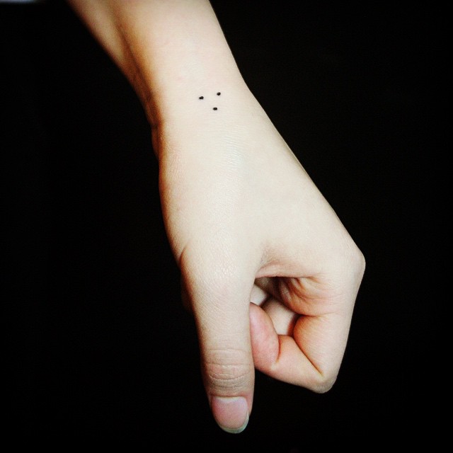 3 dot tattoo