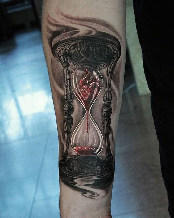 15 Suggestions Of Hourglass Tattoos For Men