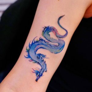 15 examples why is forearm excellent place for dragon tattoo 5