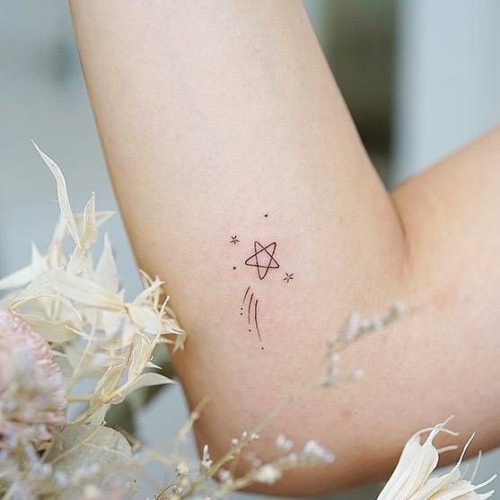 shooting star tattoo - design, ideas and meaning 