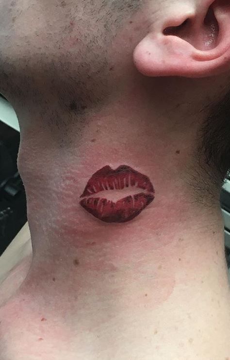 Why lips on neck tattoo looks so sexy and outstanding