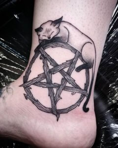 If you are thinking about symbol tattoo there is no mistake with this 10 pentagram tattoos 4