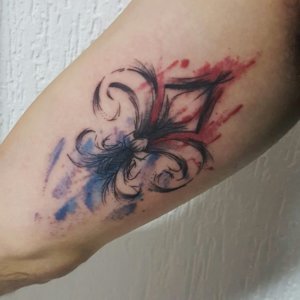 No mistake with Fleur de Lis tattoo symbol used by monarchs 3