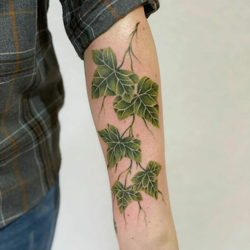 Some of the best ivy tattoo ideas