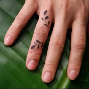 leaf tattoo - design, ideas and meaning 