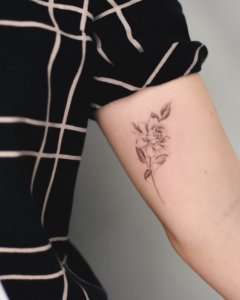 How to discover beauty of the small gardenia tattoos in 5 images 1