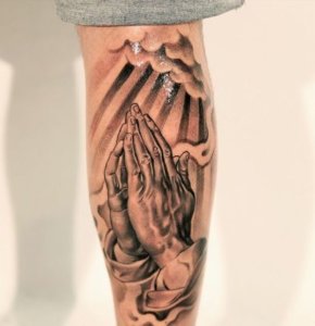 Meaning of praying hands tattoo and some examples 6