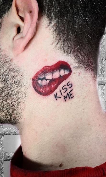 lips tattoo on neck