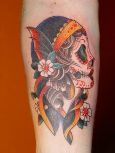 Captivating and timeless 15 traditional La Catrina tattoos 2