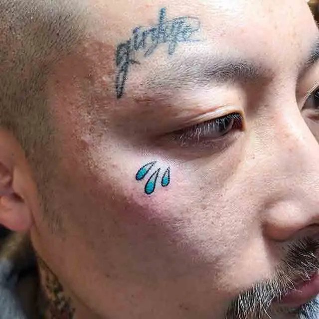 Meaning of tear tattoo 8
